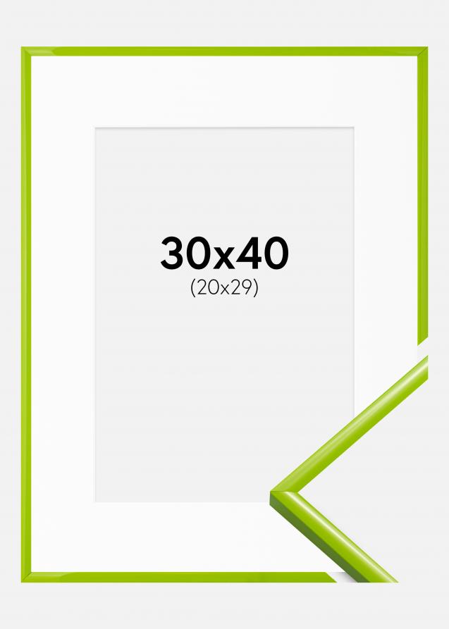 Rahmen New Lifestyle May Green 30x40 cm - Passepartout Weiß 21x30 cm