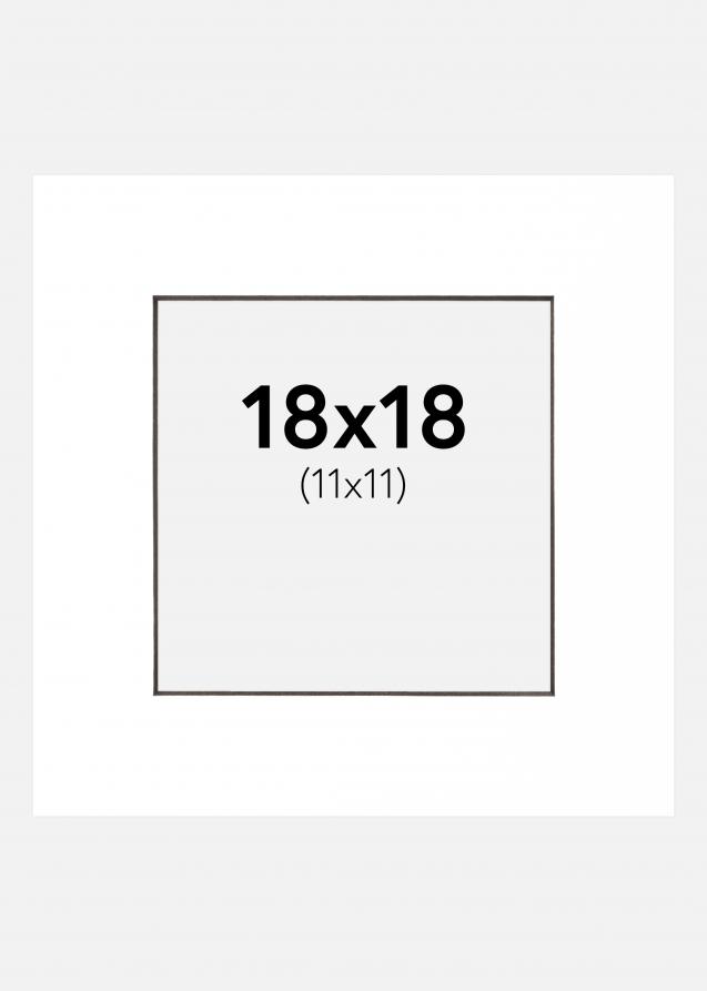 Passepartout Weiß (schwarzer Kern) 18x18 cm (11x11 cm)