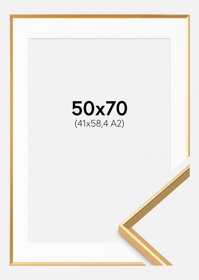 Rahmen Desire Gold 50x70 cm - Passepartout Weiß 42x59,4 cm (A2)