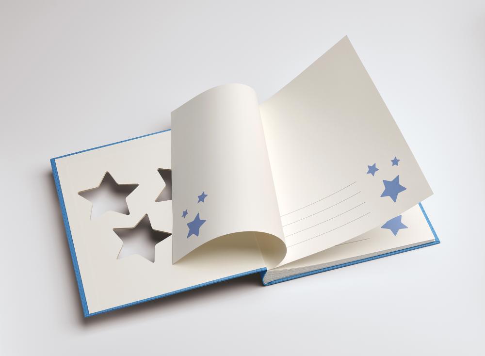 Estrella Babyalbum Blau - 28x30,5 cm (50 weie Seiten / 25 Blatt)
