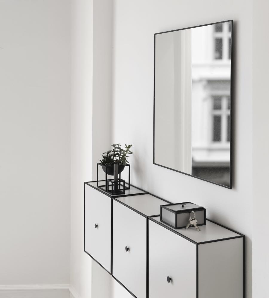 Spiegel View by Lassen Schwarz 70x70 cm