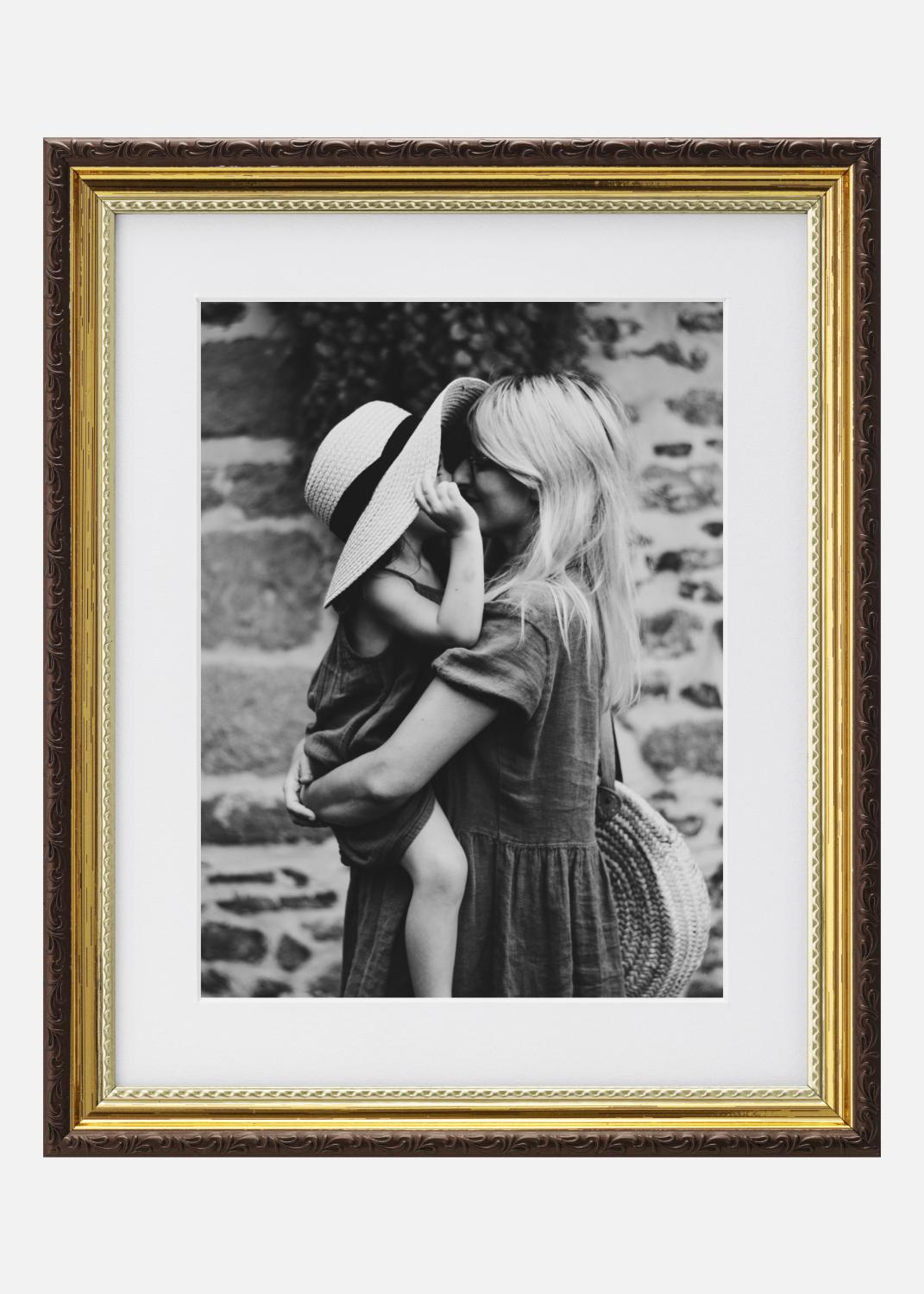 Product Image for SET: Bilderrahmen Gold mit Passepartout + Fotoabzug - S (18x24 cm)