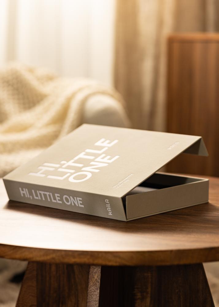 KAILA HI LITTLE ONE Grey - Coffee Table Photo Album (60 Schwarze Seiten)