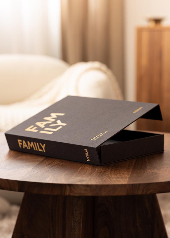 KAILA FAMILY Black - Coffee Table Photo Album (60 Schwarze Seiten)