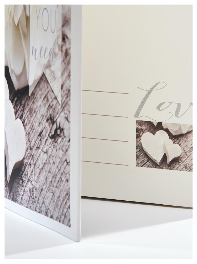Love is all you need - Fotoalbum - 28x30,5 cm (50 weiße Seiten / 25 Blatt)