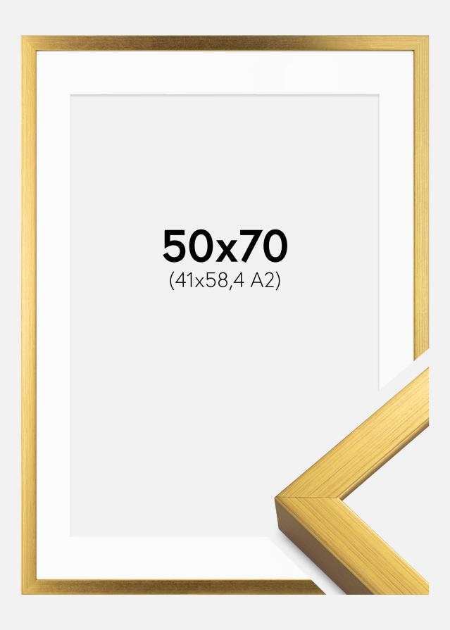 Rahmen Falun Gold 50x70 cm - Passepartout Weiß 42x59,4 cm (A2)