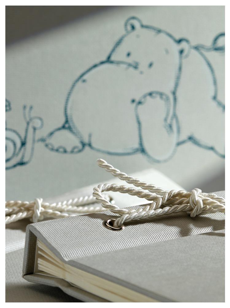 Madu Babyalbum - 23,5x16 cm (40 weiße Seiten / 20 Blatt)