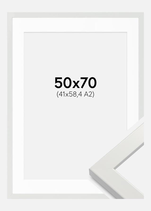 Rahmen White Wood Glossy 50x70 cm - Passepartout Weiß 42x59,4 cm (A2)