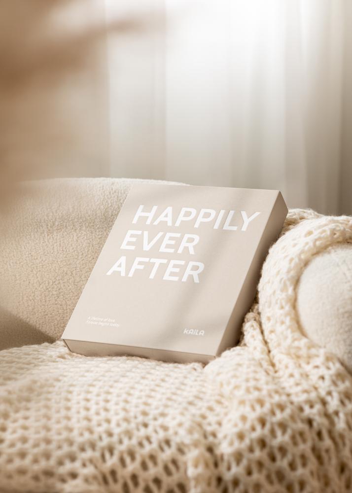 KAILA HAPPILY EVER AFTER Creme - Coffee Table Photo Album (60 Schwarze Seiten)